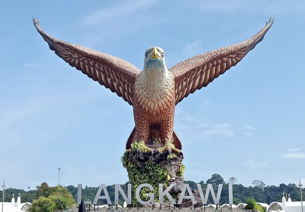 9 Must-Visit Attractions in Langkawi Dataran Lang