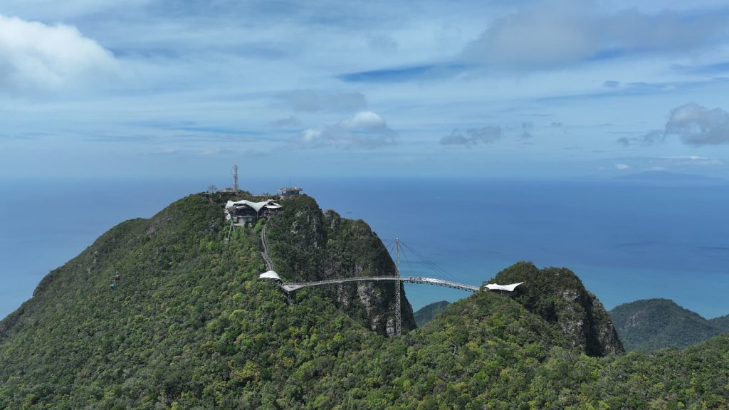 tempat menarik langkawi skybridge